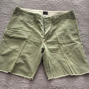 J. Crew Men's Olive Flat Front Shorts Sz 36
